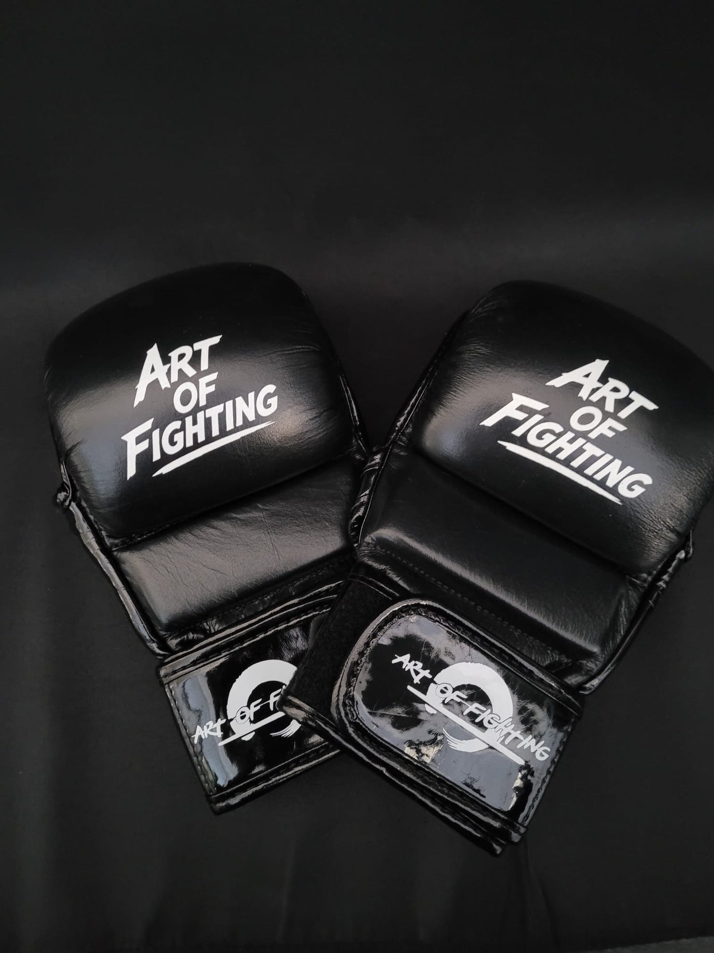 Art of Fighting – MMA Sparring Gloves (Black Matt / Black Gloss)